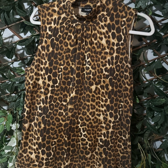 Express Leopard Print Top in Brown and Black - Picture 5 of 12
